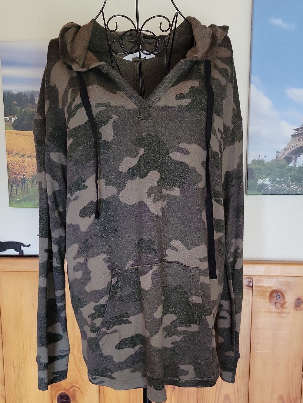 Market & Spruce Women's Camo Hooded Pullover - Olive & Dark Green